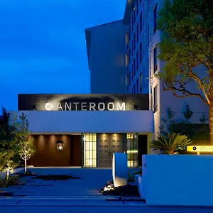 Hotel Anteroom, Quioto